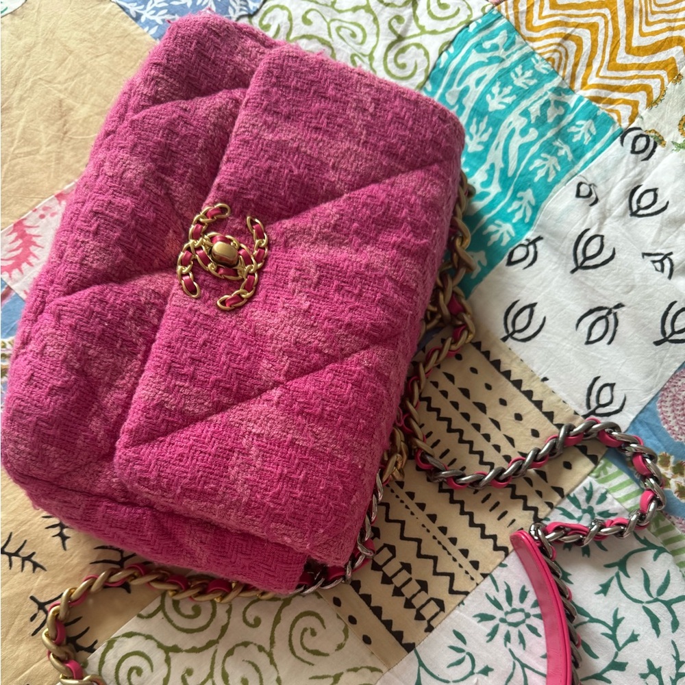 Chanel 19 bag